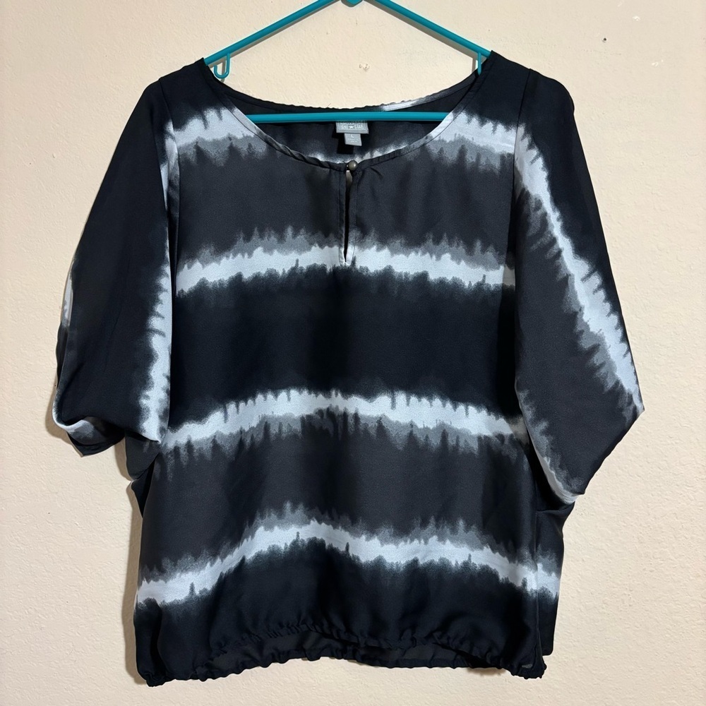 Converse One Star Split Dolman Sleeve Sheer Blouse size L Black Tie Dye Cropped